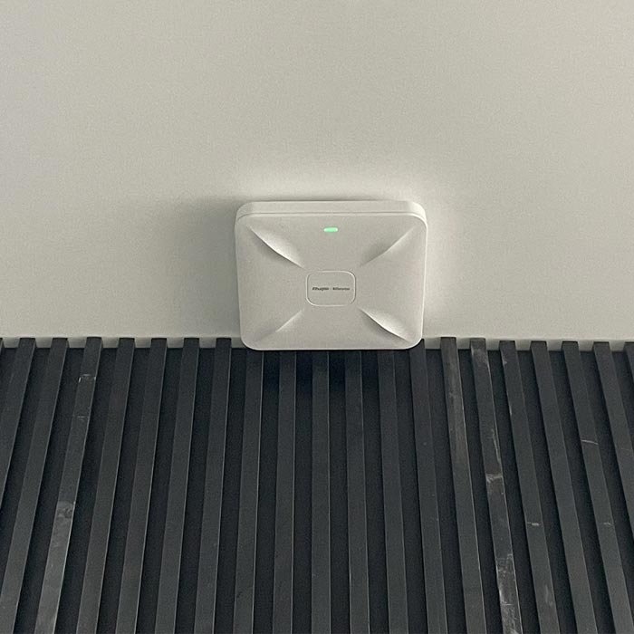 Bộ phát Wifi ốp trần hoặc gắn tường RUIJIE REYEE RG-RAP2200(EHS)